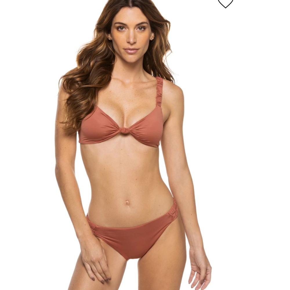 NWT Vitamin A Zuri bikini